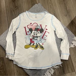 Disney long sleeve Mickey and Minnie love thermal shirt Size XL